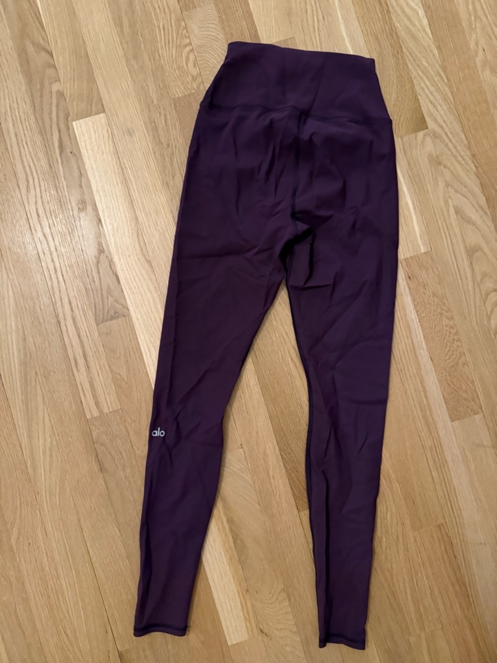 ALO Yoga High-Waist Leggings in Deep Plum